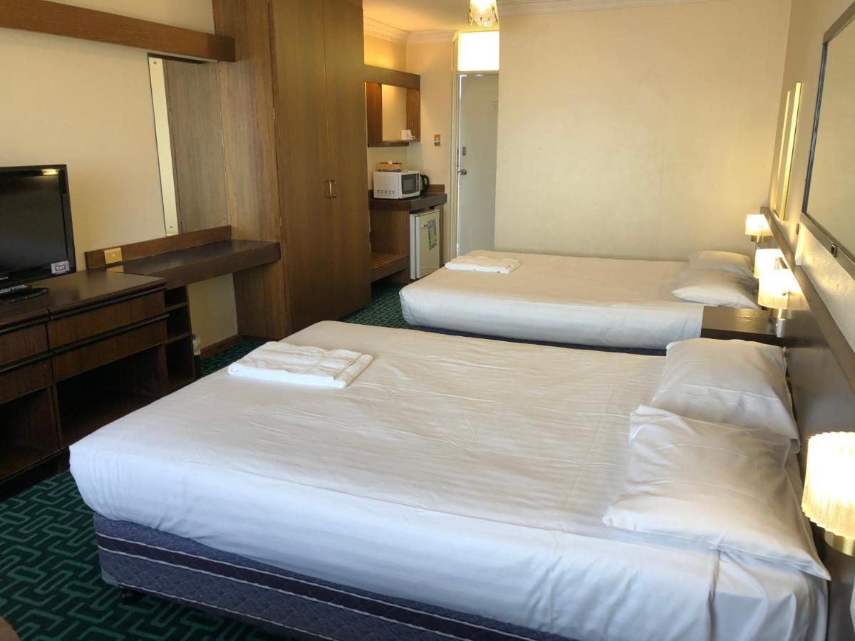 Canberra Lyneham Motor Inn Bagian luar foto