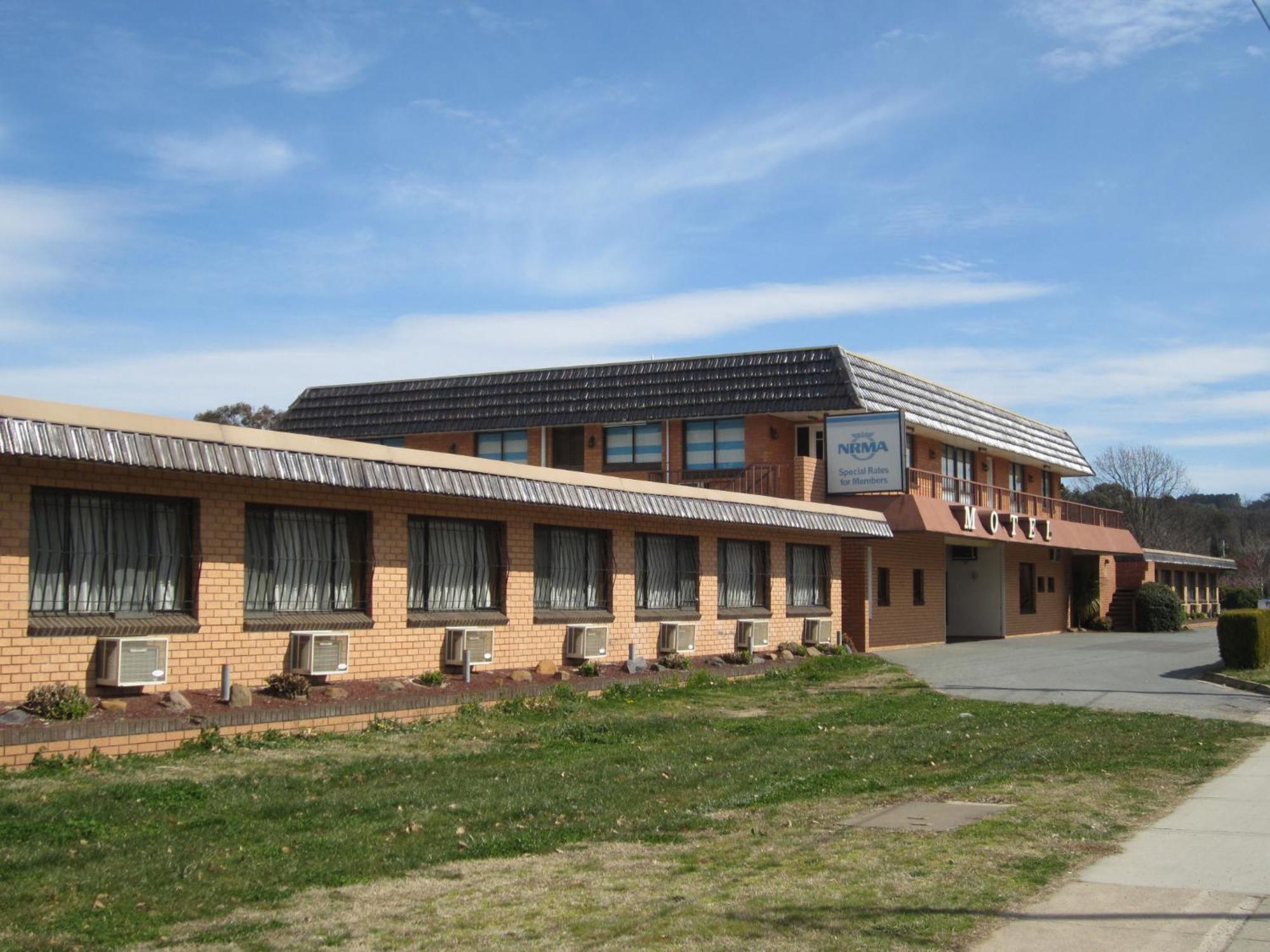 Canberra Lyneham Motor Inn Bagian luar foto